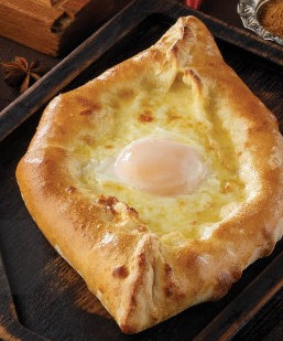 Хачапури по-аджарски