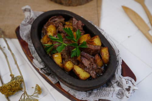 Жаркое с куриной печенью