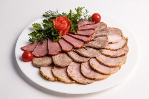 Мясные деликатесы