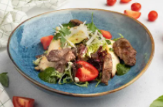 Салат  с куриной печенью