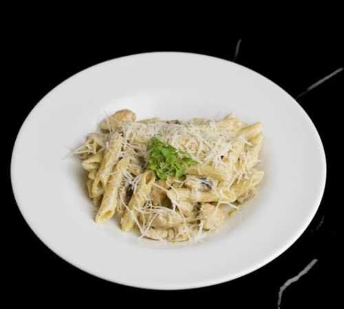 Паста Пенне с курицей и грибами