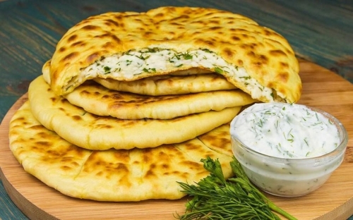 Чуду с творогом и зеленью из духовки