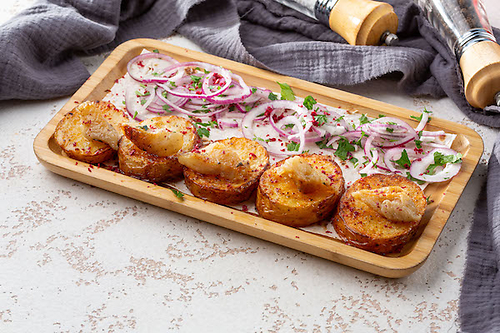 Картофель с курдюком на мангале