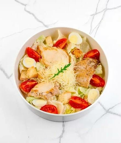 Салат Цезарь с курицей
