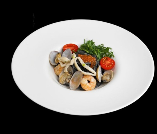 Паста BLACK с морепродуктами