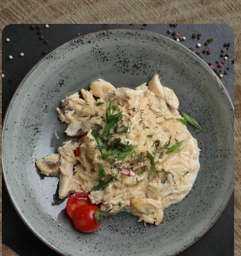 Курица с рисом в соусе фрегат
