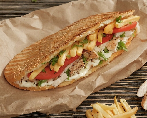 Шаурма в булке большая