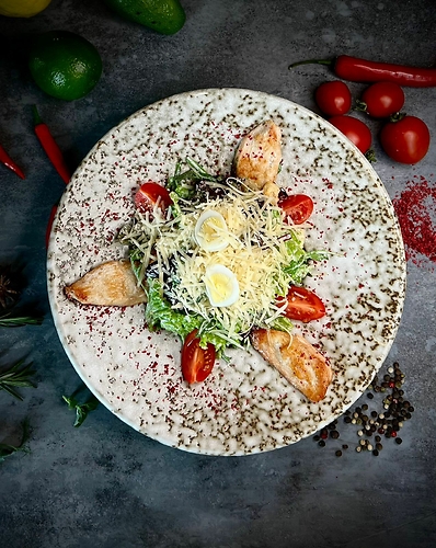 Цезарь с курицей