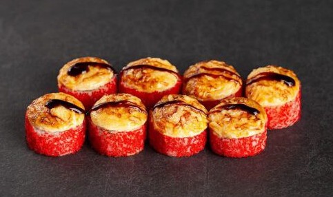 Запеченный ролл с курицей