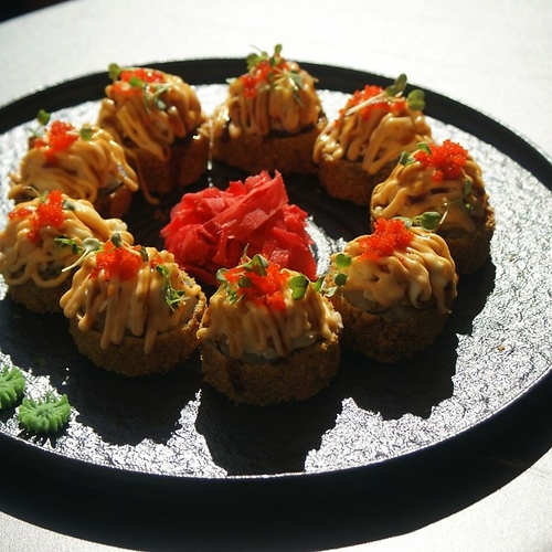 Запеченный ролл с курицей