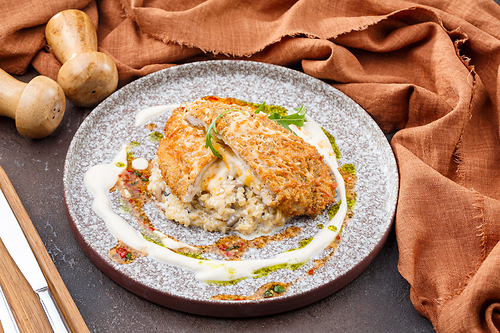 Шницель фаршированный сыром грибами булгуром