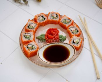 Ролл Калифорния с креветками 